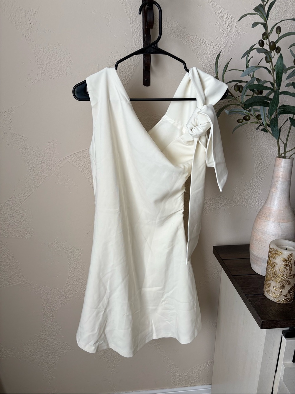 Elegant Cream Tie-Shoulder Dress